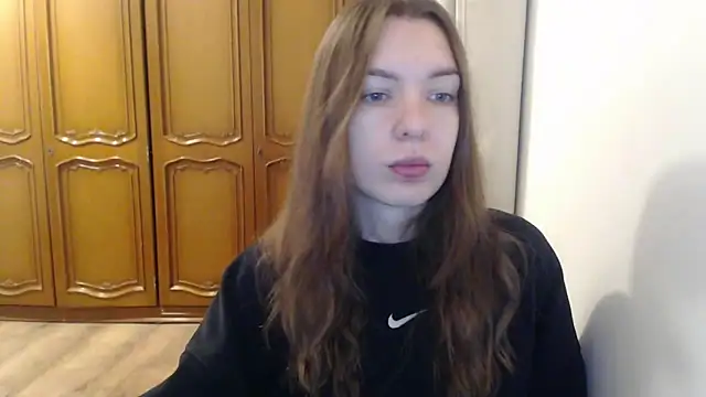 Snapshot of aurora_lust chatting on 12/18/25, 06:30 aurora lust online show from 12/18/25, 06:30