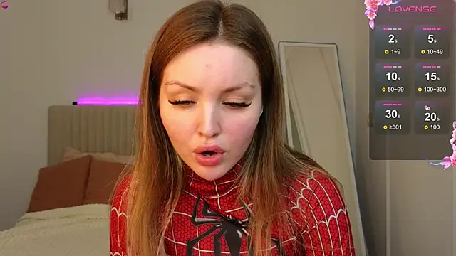 Lora Rosee online show from 09/19/25, 11:55