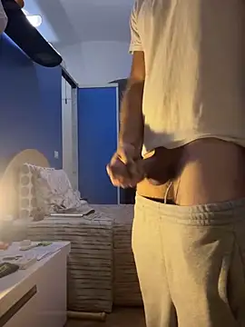 Snapshot of dominationmybigdick chatting on 10/04/25, 05:33 dominationmybigdick online show from 10/04/25, 05:33