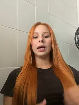 Snapshot of luizadurte chatting on 02/09/25, 04:40 luizadurte online show from 02/09/25, 04:40