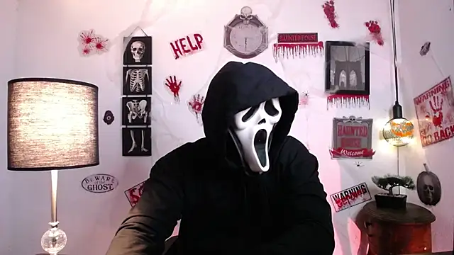 JamesCr  online show from 10/25/25, 01:35