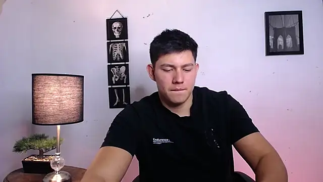 JamesCr  online show from 11/13/25, 11:14