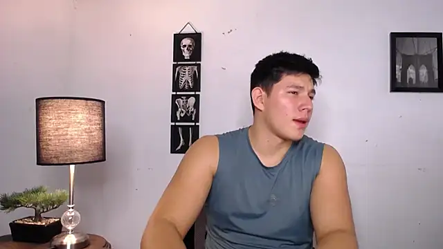 JamesCr  online show from 11/20/25, 02:12