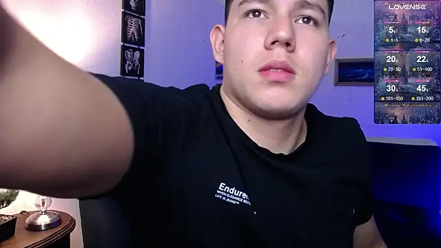 JamesCr  online show from 01/07/26, 03:31