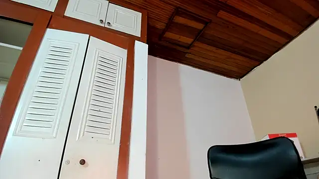 Snapshot of Violetta_0 chatting on 09/26/25, 01:26 Violetta 0 online show from 09/26/25, 01:26