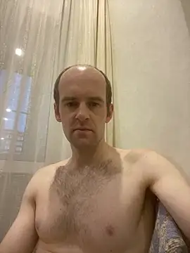 LynnAhNight online show from 10/13/25, 03:28