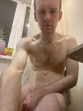 LynnAhNight online show from 02/18/26, 03:35