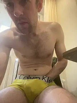 LynnAhNight online show from 04/16/26, 03:18