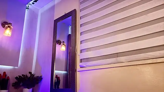 AzunaStar online show from 04/18/26, 12:25