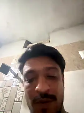 Snapshot of Chintu2408 chatting on 10/19/25, 04:29 Chintu2408 online show from 10/19/25, 04:29