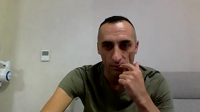 Snapshot of ANGELSANTAMARIA- chatting on 10/04/25, 04:16 ANGELSANTAMARIA- online show from 10/04/25, 04:16