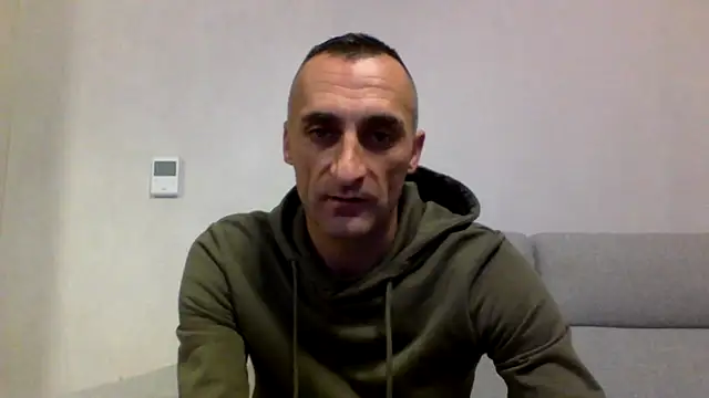 Snapshot of ANGELSANTAMARIA- chatting on 10/12/25, 03:27 ANGELSANTAMARIA- online show from 10/12/25, 03:27