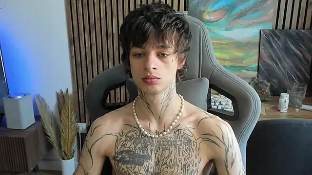 Snapshot of Original_Oliverrgroove chatting on 06/22/26, 12:13 Original Oliverrgroove online show from 06/22/26, 12:13