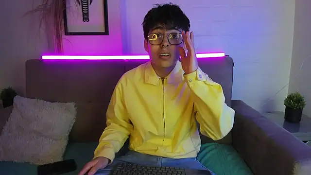 PepperTwink online show from 03/10/25, 12:59