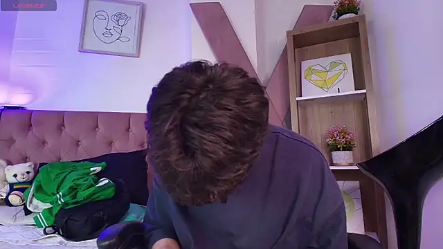 PepperTwink online show from 10/27/25, 04:33