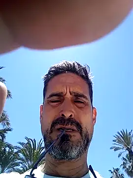 Snapshot of jonymoreno chatting on 05/29/26, 12:03 jonymoreno online show from 05/29/26, 12:03