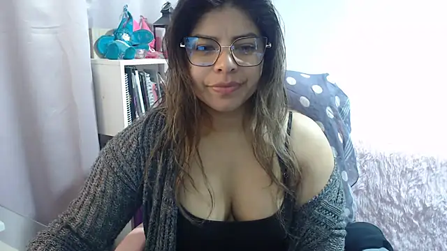 KatteAngelLat online show from 10/26/25, 12:27