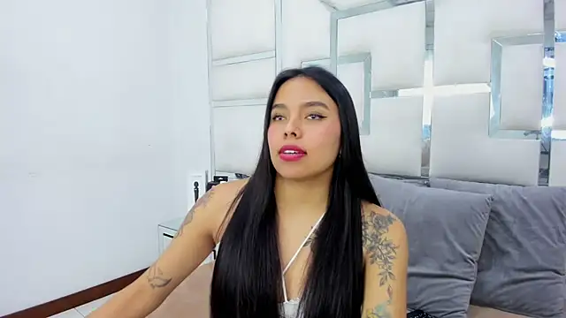 Snapshot of ZoeWan69 chatting on 03/07/25, 04:55 ZoeWan69 online show from 03/07/25, 04:55