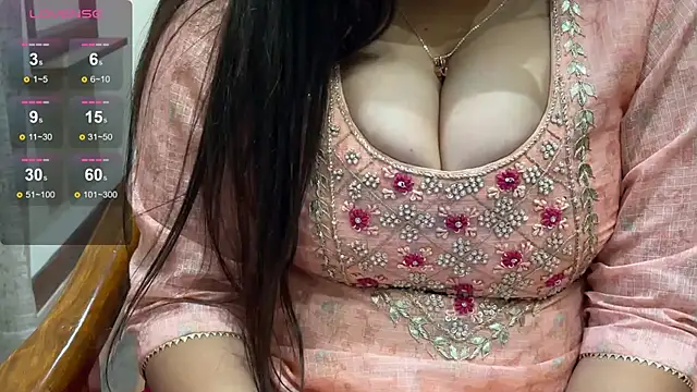 Snapshot of Alisaa-1 chatting on 02/24/25, 11:54 Alisaa-1 online show from 02/24/25, 11:54