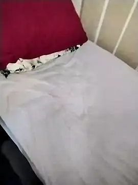 ianzinho online show from 02/12/25, 03:51