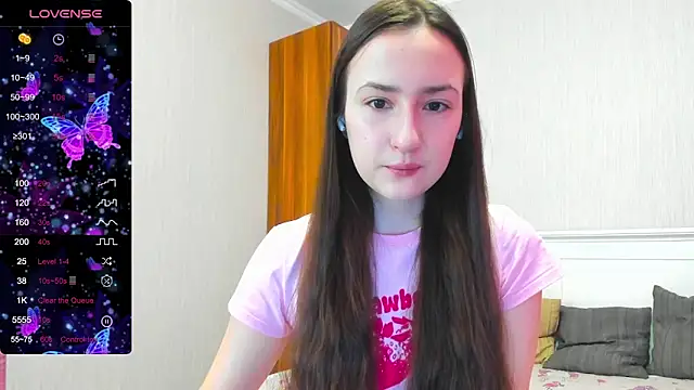 Cute  Nana online show from 06/06/26, 01:43