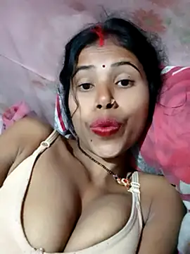 Snapshot of Miss_triha chatting on 02/13/25, 09:38 Miss triha online show from 02/13/25, 09:38