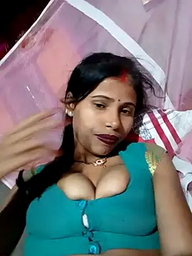 Snapshot of Miss_triha chatting on 03/14/25, 03:14 Miss triha online show from 03/14/25, 03:14