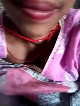 Snapshot of Miss_triha chatting on 09/10/25, 08:36 Miss triha online show from 09/10/25, 08:36