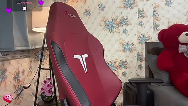 Snapshot of EZ_shuvani chatting on 11/03/25, 04:41 EZ shuvani online show from 11/03/25, 04:41