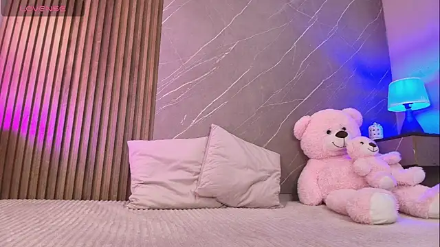 ariana jhonson1 online show from 01/13/26, 12:21