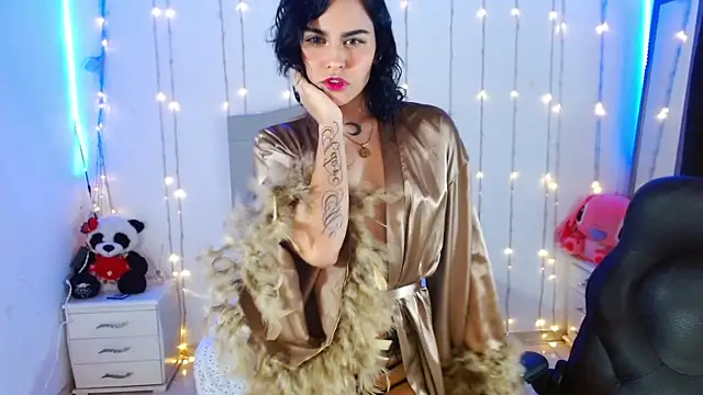 veronica luar online show from 09/28/25, 04:18