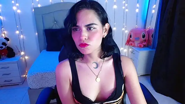 veronica luar online show from 10/15/25, 03:39