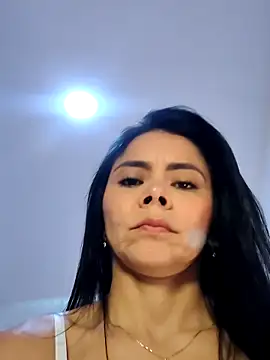 Snapshot of hema_gold chatting on 10/29/25, 03:25 hema gold online show from 10/29/25, 03:25