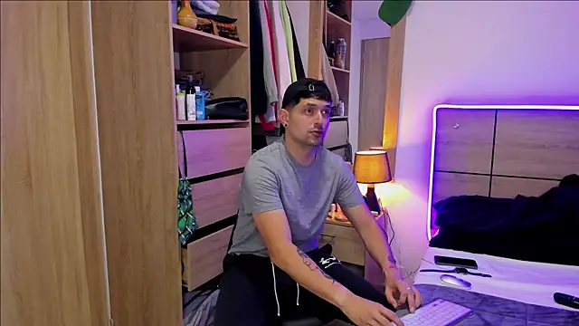 Snapshot of ILoveNYStyle chatting on 03/12/25, 10:48 ILoveNYStyle online show from 03/12/25, 10:48