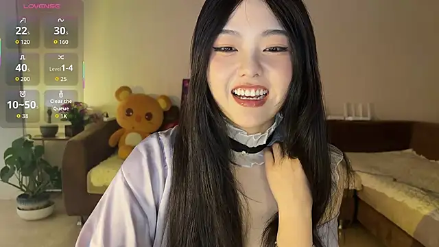 nanaliu6 online show from 10/09/25, 01:36