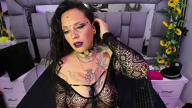 Fenix Lilith online show from 11/15/25, 01:07