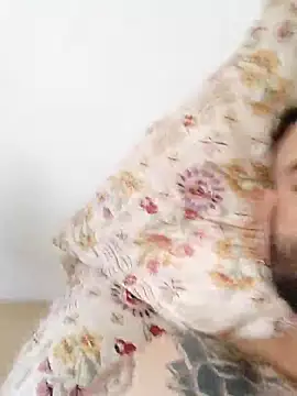 Snapshot of xdandan69 chatting on 02/18/25, 03:32 xdandan69 online show from 02/18/25, 03:32