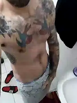 Snapshot of xdandan69 chatting on 02/22/25, 01:33 xdandan69 online show from 02/22/25, 01:33