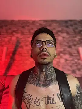 Walker Thomas1 online show from 03/01/26, 10:50