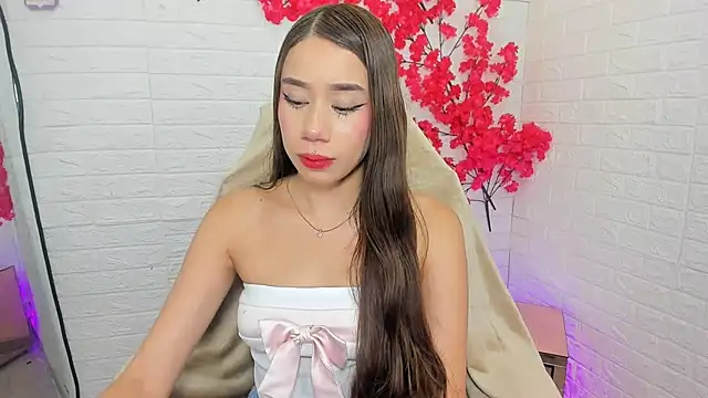 Snapshot of BarbieGirl___ chatting on 11/11/25, 05:40 BarbieGirl online show from 11/11/25, 05:40