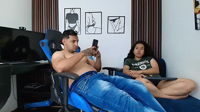 Snapshot of ema_abby chatting on 09/14/25, 08:41 ema abby online show from 09/14/25, 08:41