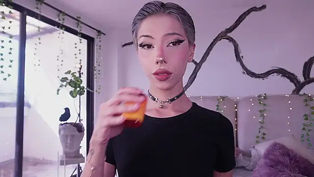 soidai miiu online show from 10/20/25, 08:09