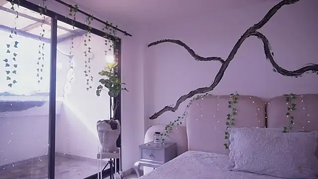 soidai miiu online show from 11/13/25, 08:19