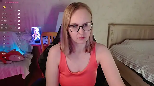 Snapshot of Agatha_Mott chatting on 11/09/25, 03:05 Agatha Mott online show from 11/09/25, 03:05