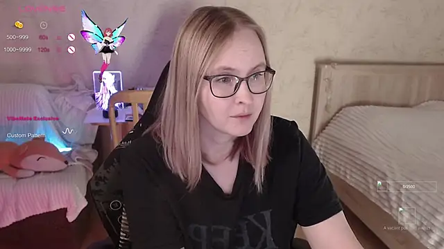 Snapshot of Agatha_Mott chatting on 11/21/25, 02:10 Agatha Mott online show from 11/21/25, 02:10