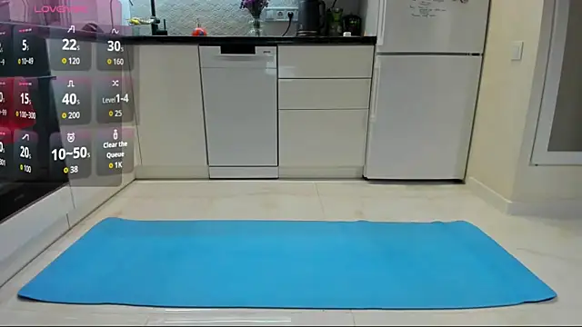 Snapshot of Katya_yoga chatting on 12/16/25, 04:28 Katya yoga online show from 12/16/25, 04:28