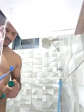 Renato571 online show from 09/29/25, 02:38