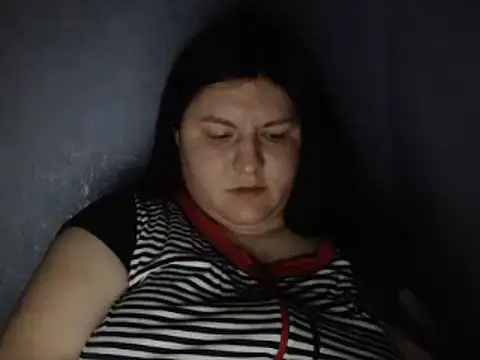 KiraSwee online show from 02/25/25, 05:04