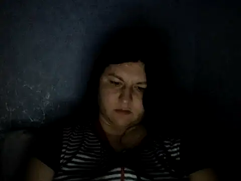 KiraSwee online show from 03/12/25, 07:17