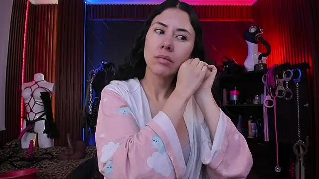 Snapshot of XiaQueen chatting on 01/17/26, 12:21 XiaQueen online show from 01/17/26, 12:21